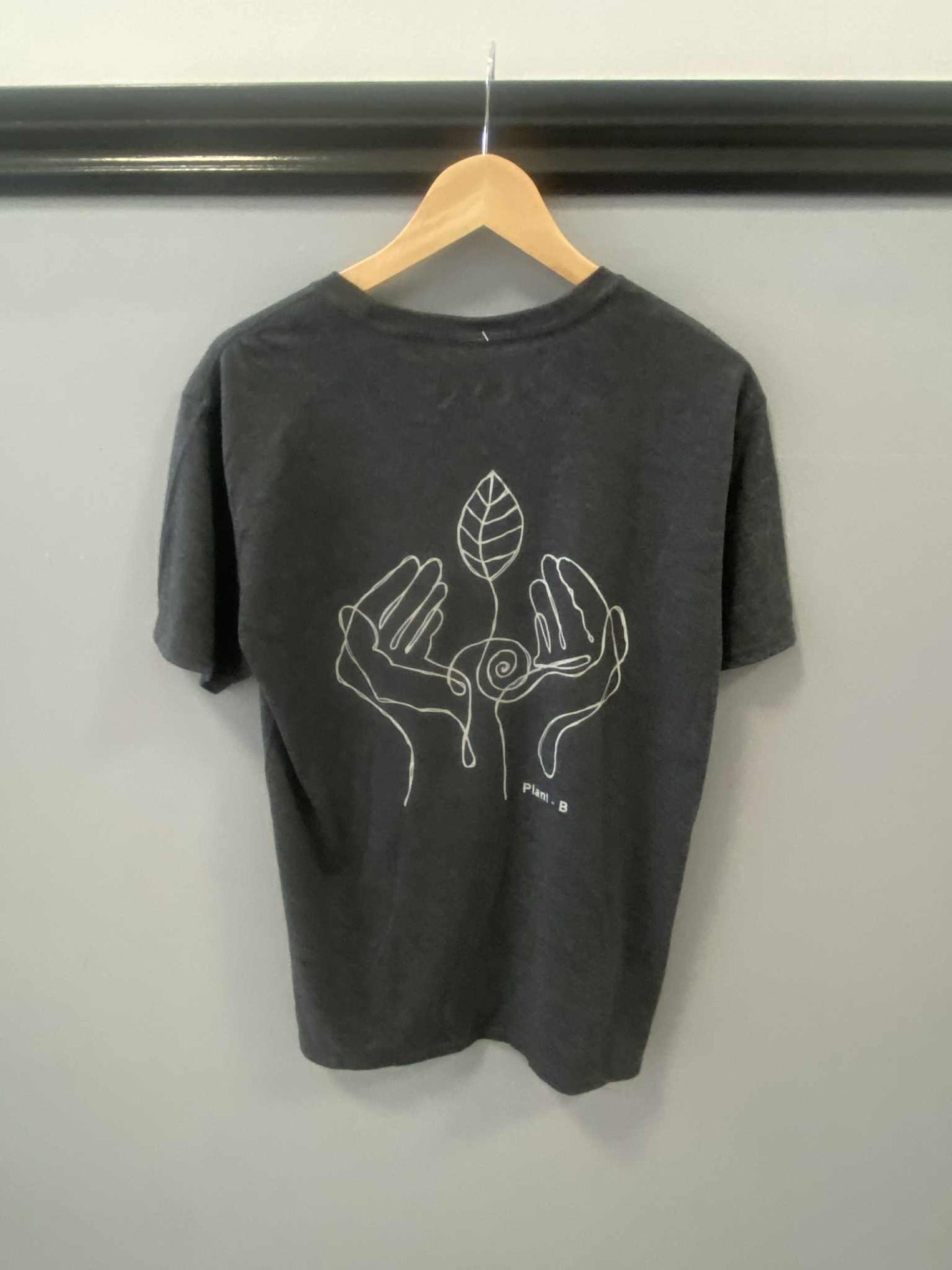 Short sleeve T-shirt in charcoal grey